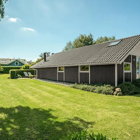 Casa vacanze 3 Bedroom Beautiful In Hejls
