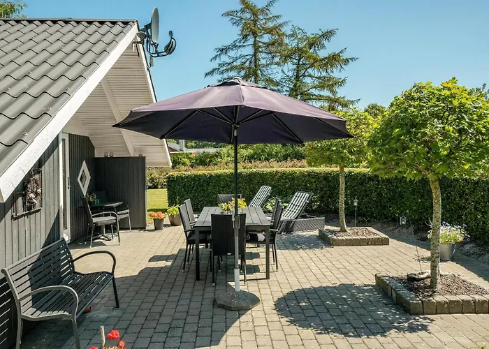 3 Bedroom Beautiful In * Hejls