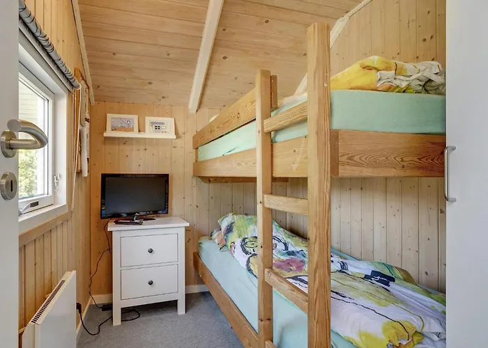 Prázdninový dům 3 Bedroom Beautiful In *